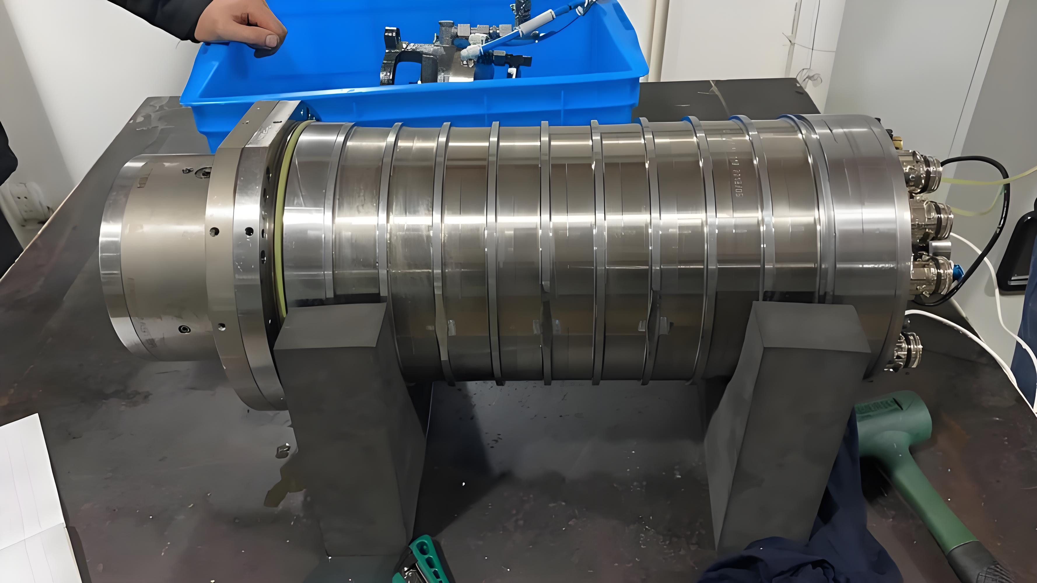 電主軸1.jpg 電主軸1.jpg